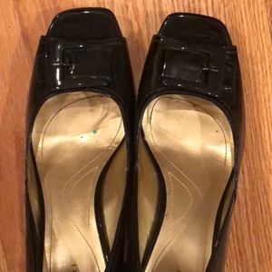Tahari pumps. Size 10
